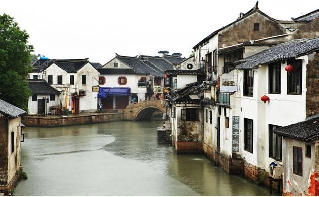 禁言、删评论、合作被拒，为网友“谋福利”的水亦诗开始栽跟头了